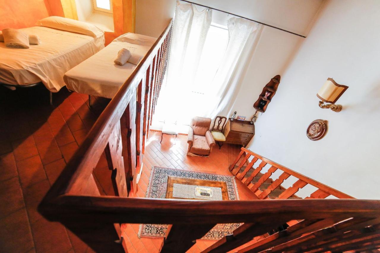 Traditional Apt Close To The Duomo - Private Yard! 佛罗伦萨 外观 照片